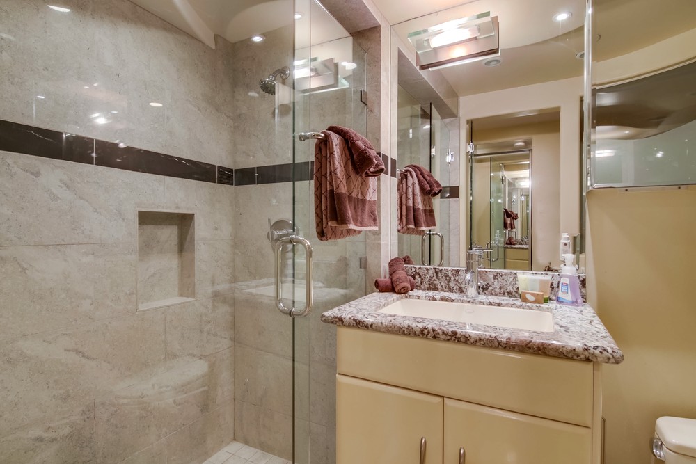 Virtual tour photo 74 of 95 for 3607 Ocean Front Walk