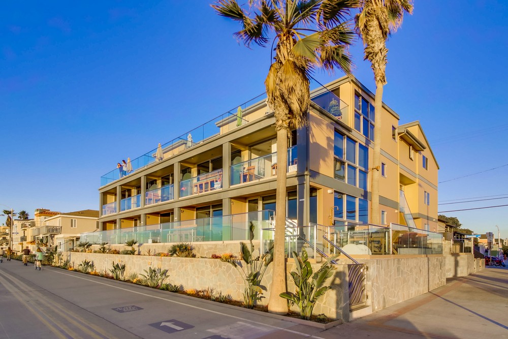Virtual tour photo 80 of 95 for 3607 Ocean Front Walk