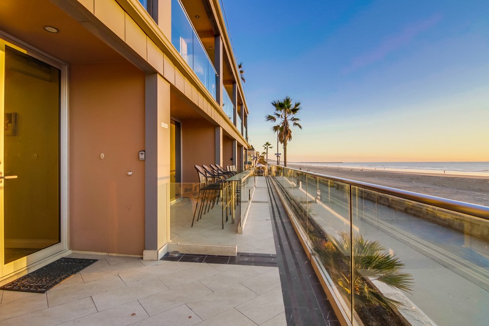 Virtual tour photo 87 of 95 for 3607 Ocean Front Walk