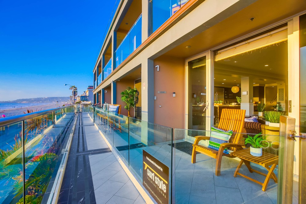 Virtual tour photo 7 of 38 for 3607 Ocean Front Walk