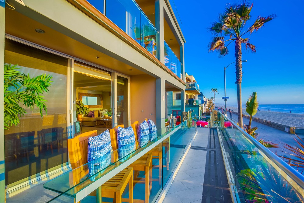 Virtual tour photo 9 of 38 for 3607 Ocean Front Walk