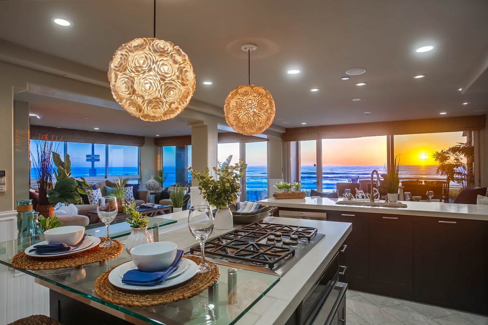 Virtual tour photo 11 of 38 for 3607 Ocean Front Walk
