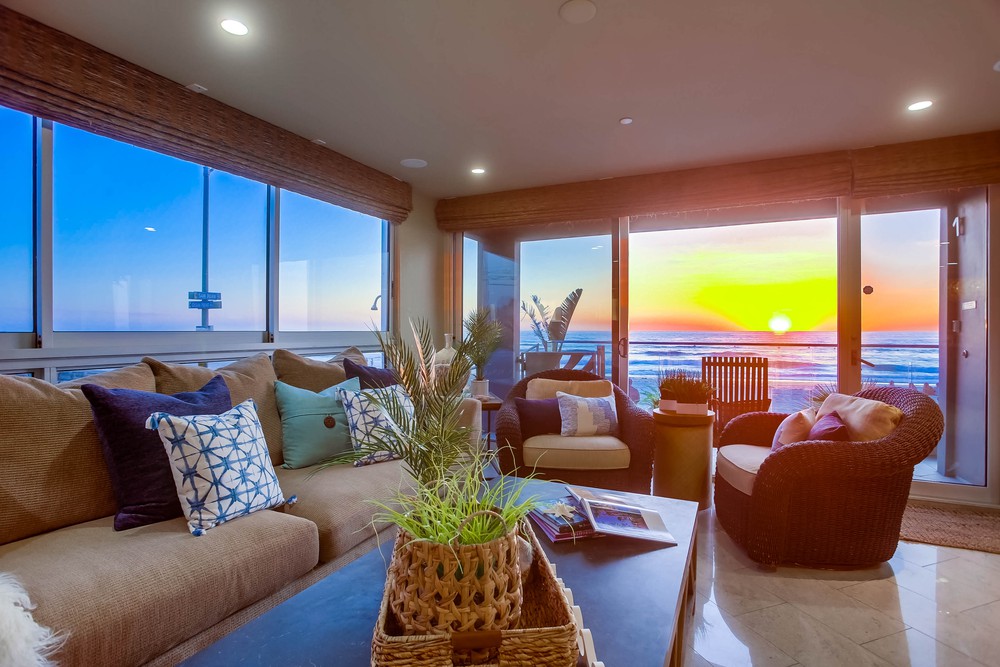 Virtual tour photo 13 of 38 for 3607 Ocean Front Walk