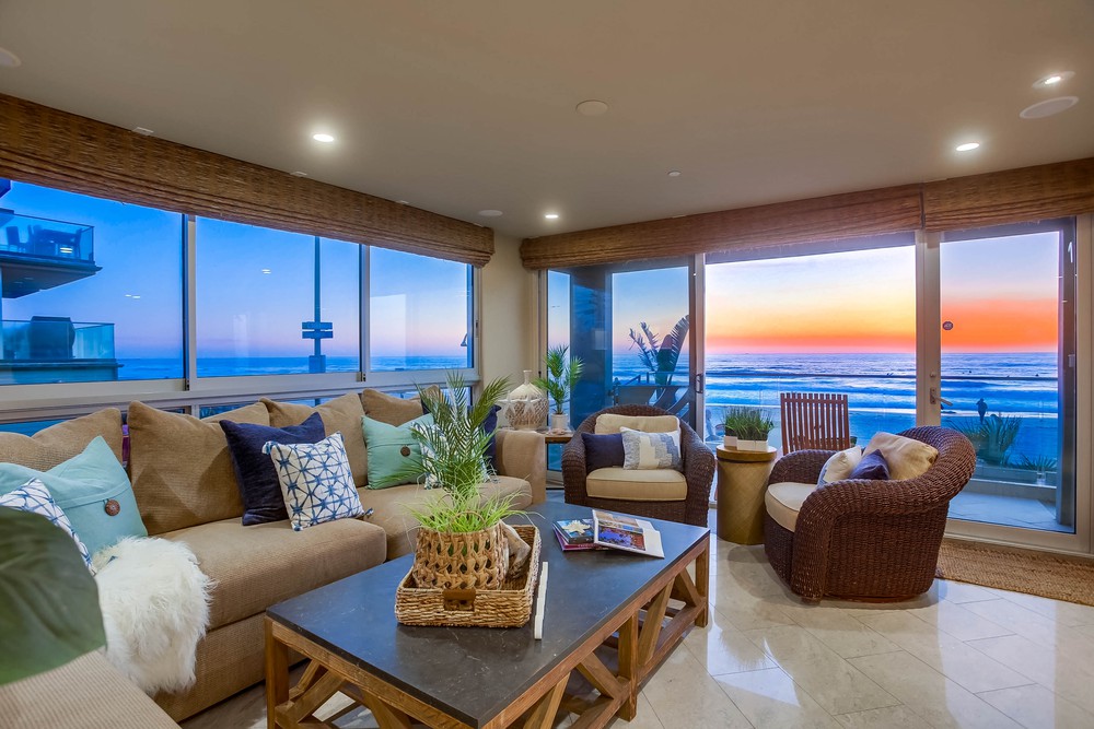 Virtual tour photo 14 of 38 for 3607 Ocean Front Walk