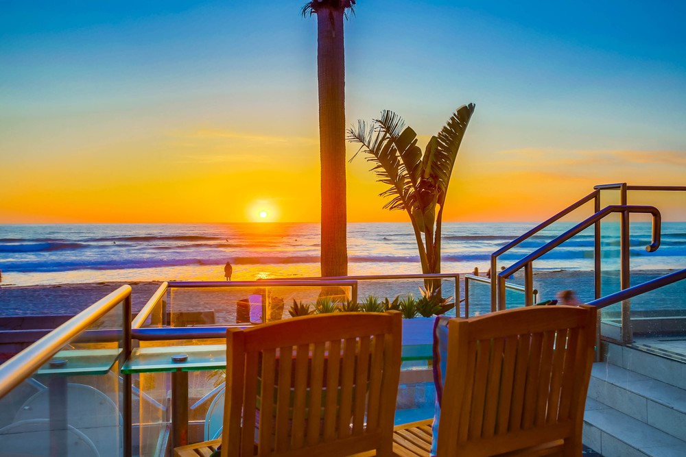 Virtual tour photo 24 of 38 for 3607 Ocean Front Walk