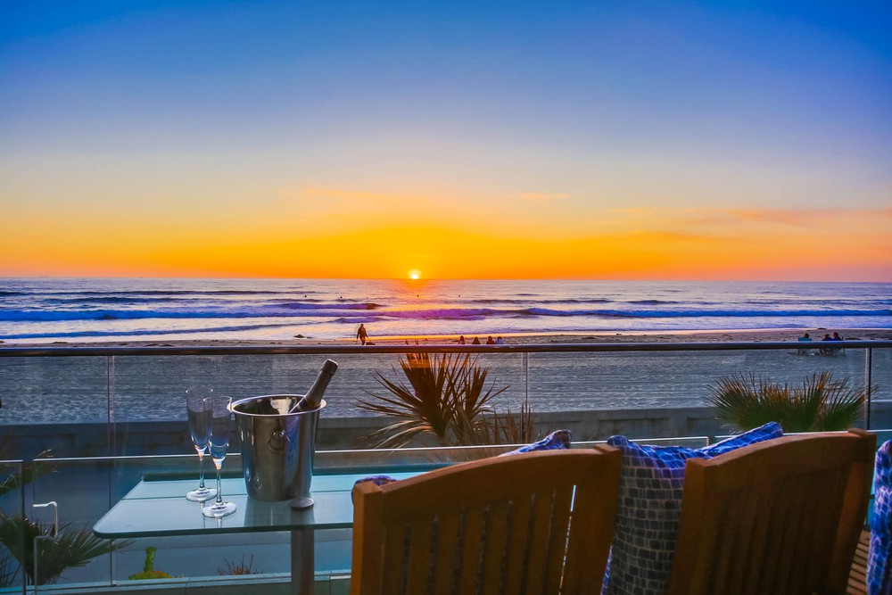 Virtual tour photo 32 of 38 for 3607 Ocean Front Walk