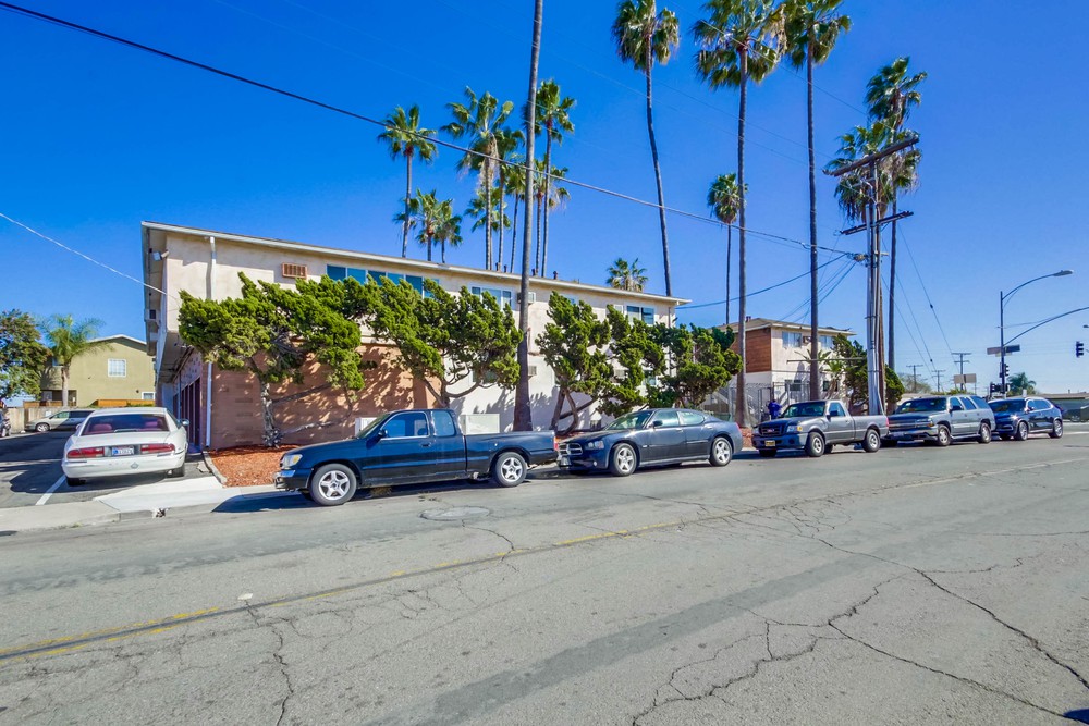 Virtual tour photo 3 of 36 for 3609 1/2 Billman St