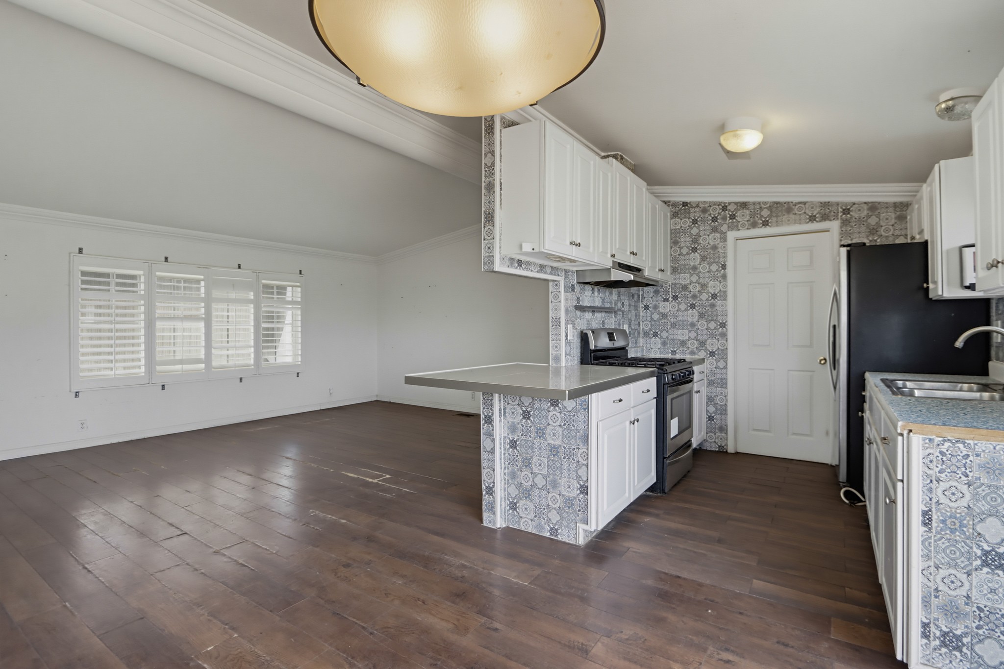Virtual tour photo 11 of 45 for 361 Morehouse Pl