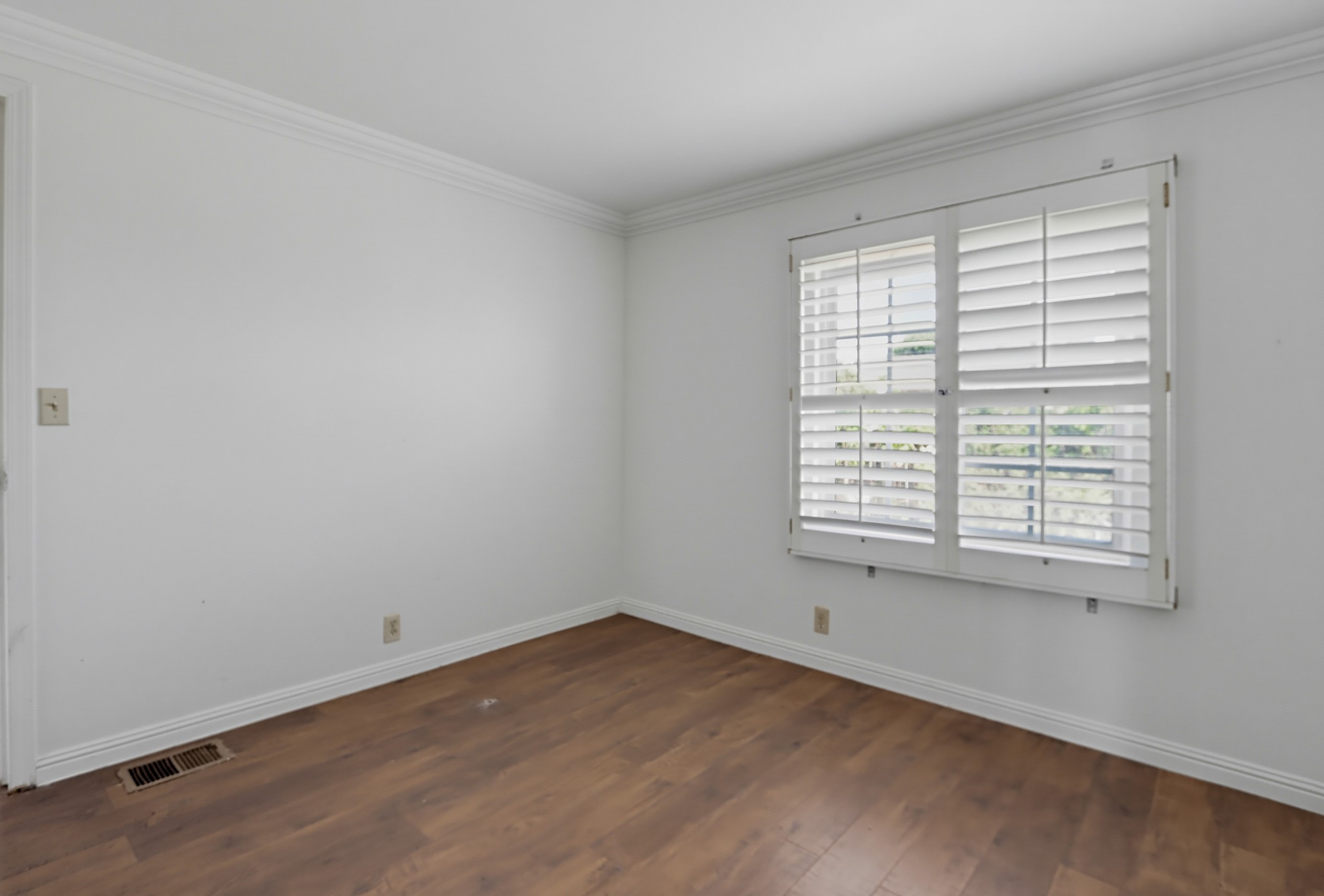 Virtual tour photo 15 of 45 for 361 Morehouse Pl