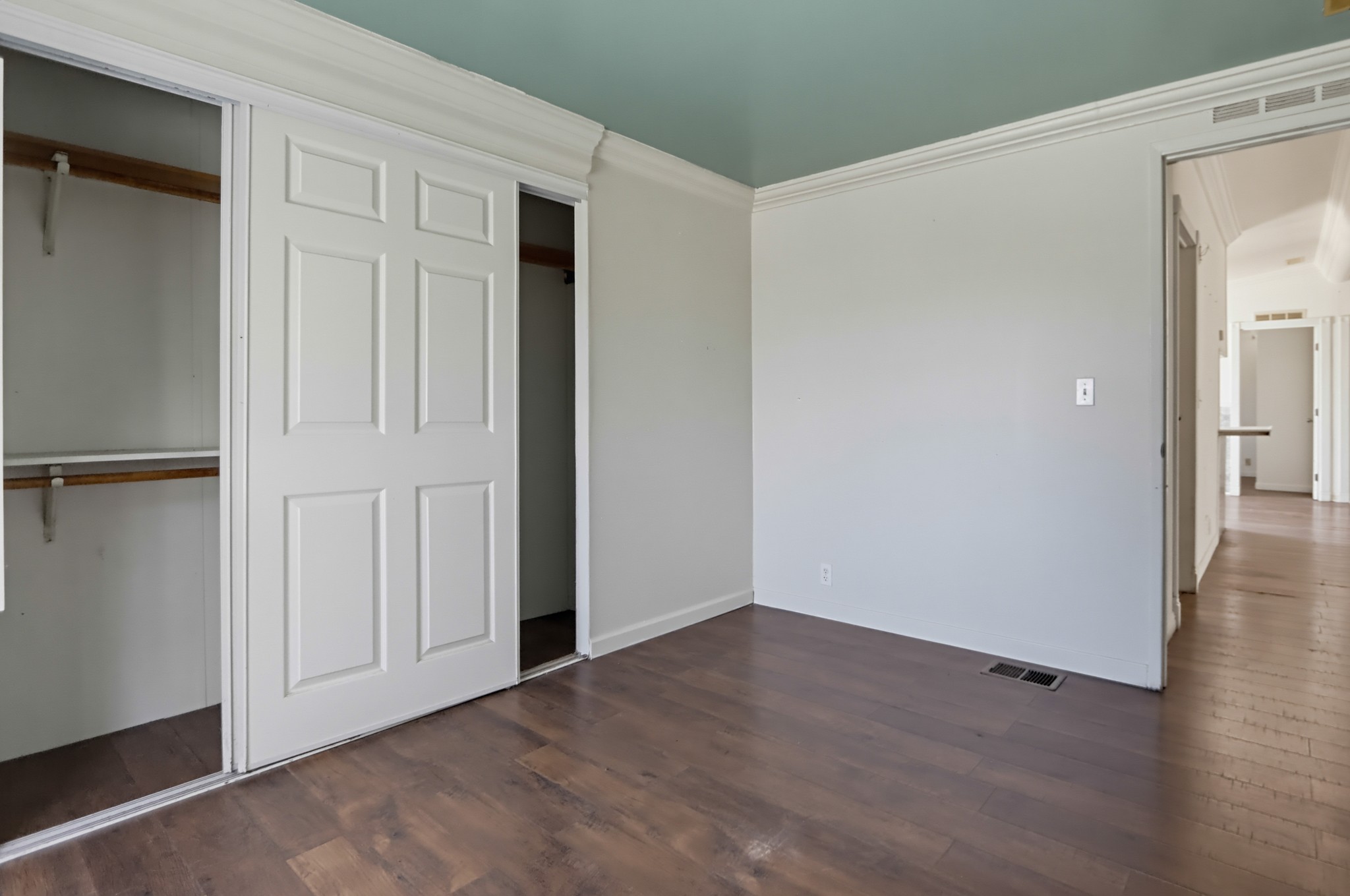 Virtual tour photo 25 of 45 for 361 Morehouse Pl