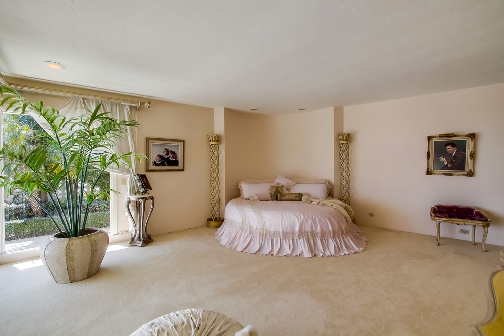 Virtual tour photo 43 of 79 for 3611 Fenelon St