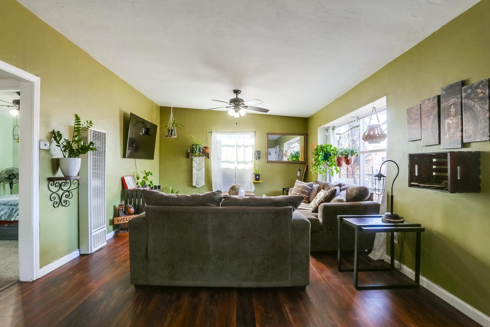 Virtual tour photo 6 of 23 for 3611 Florence St