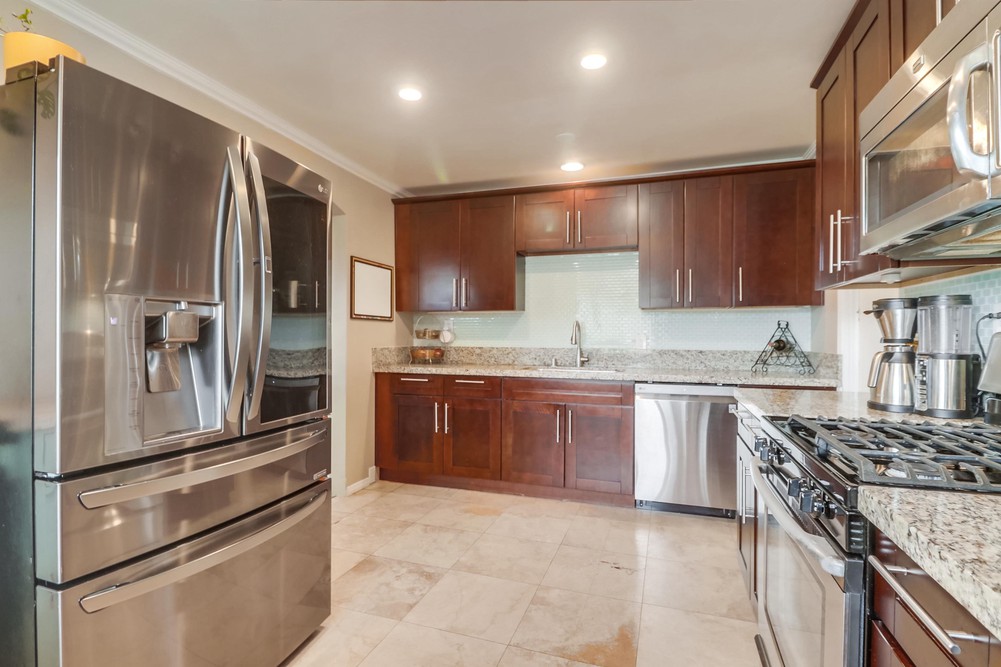 Virtual tour photo 21 of 46 for 3612 Spa St