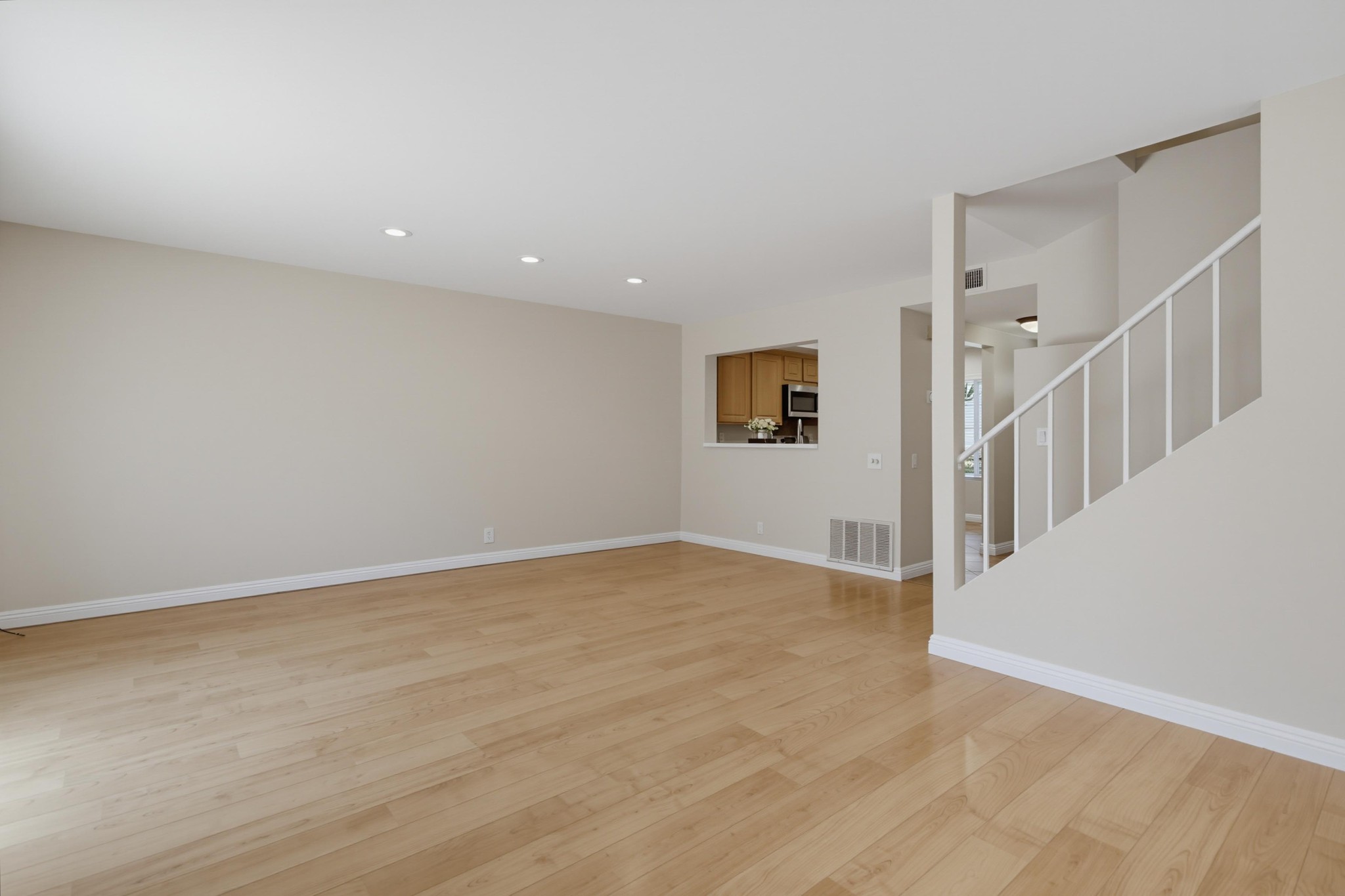 Virtual tour photo 9 of 43 for 3614 Caminito Carmel Landing