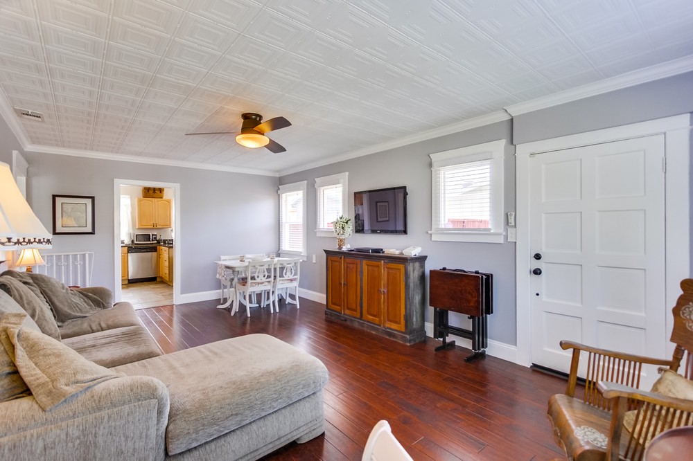 Virtual tour photo 8 of 31 for 3615 Arizona Street