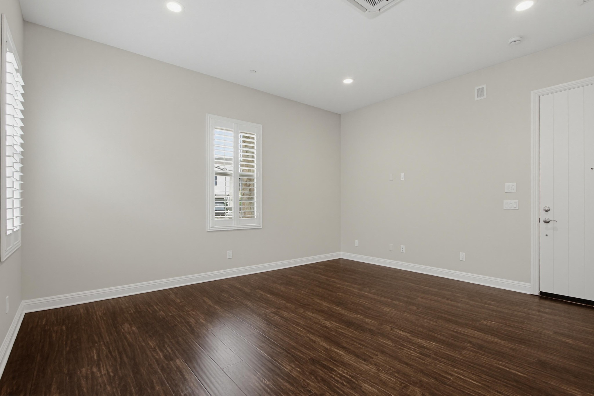 Virtual tour photo 5 of 6 for 3615 Corte Claro