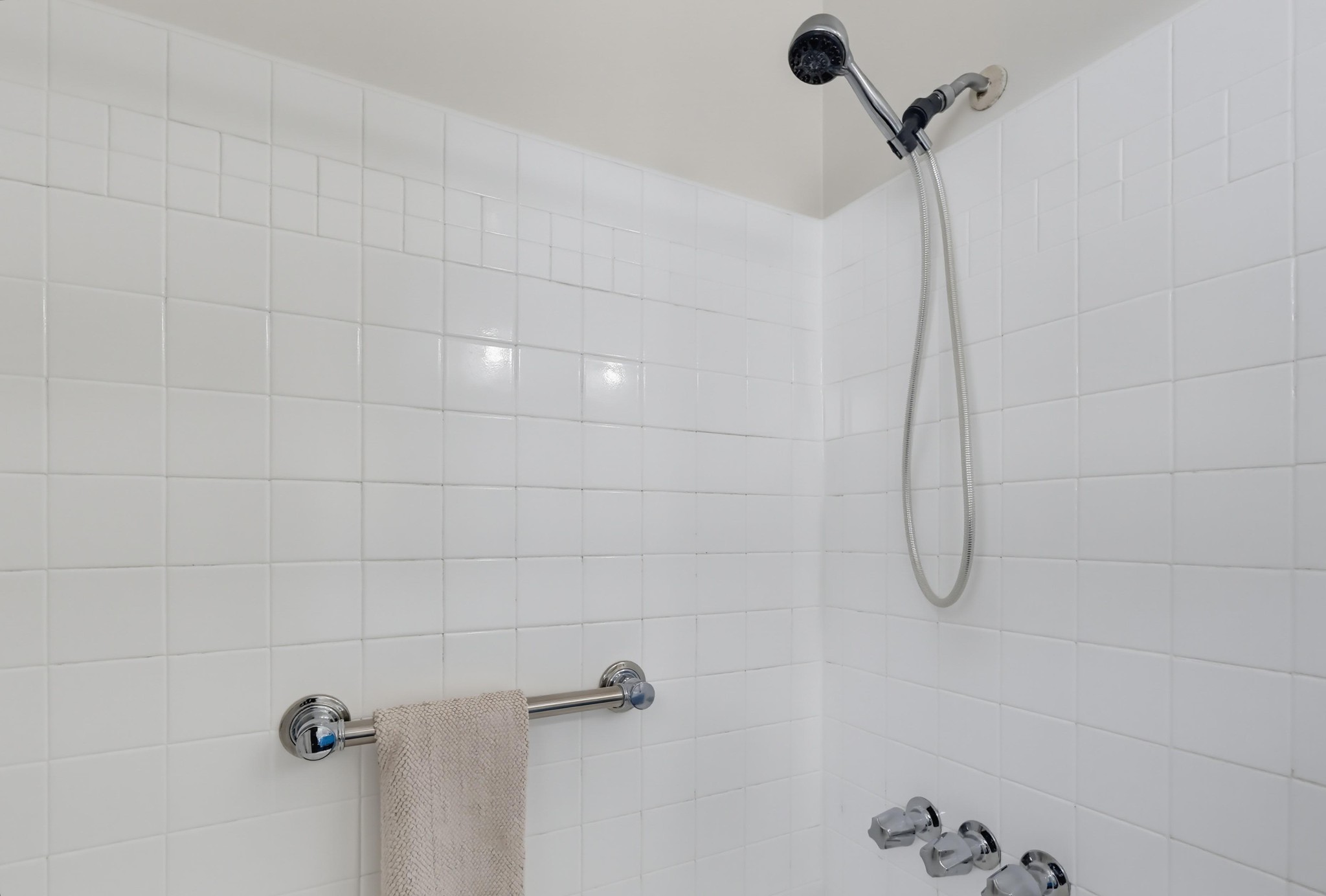 Virtual tour photo 32 of 69 for 3615 Falcon Ave