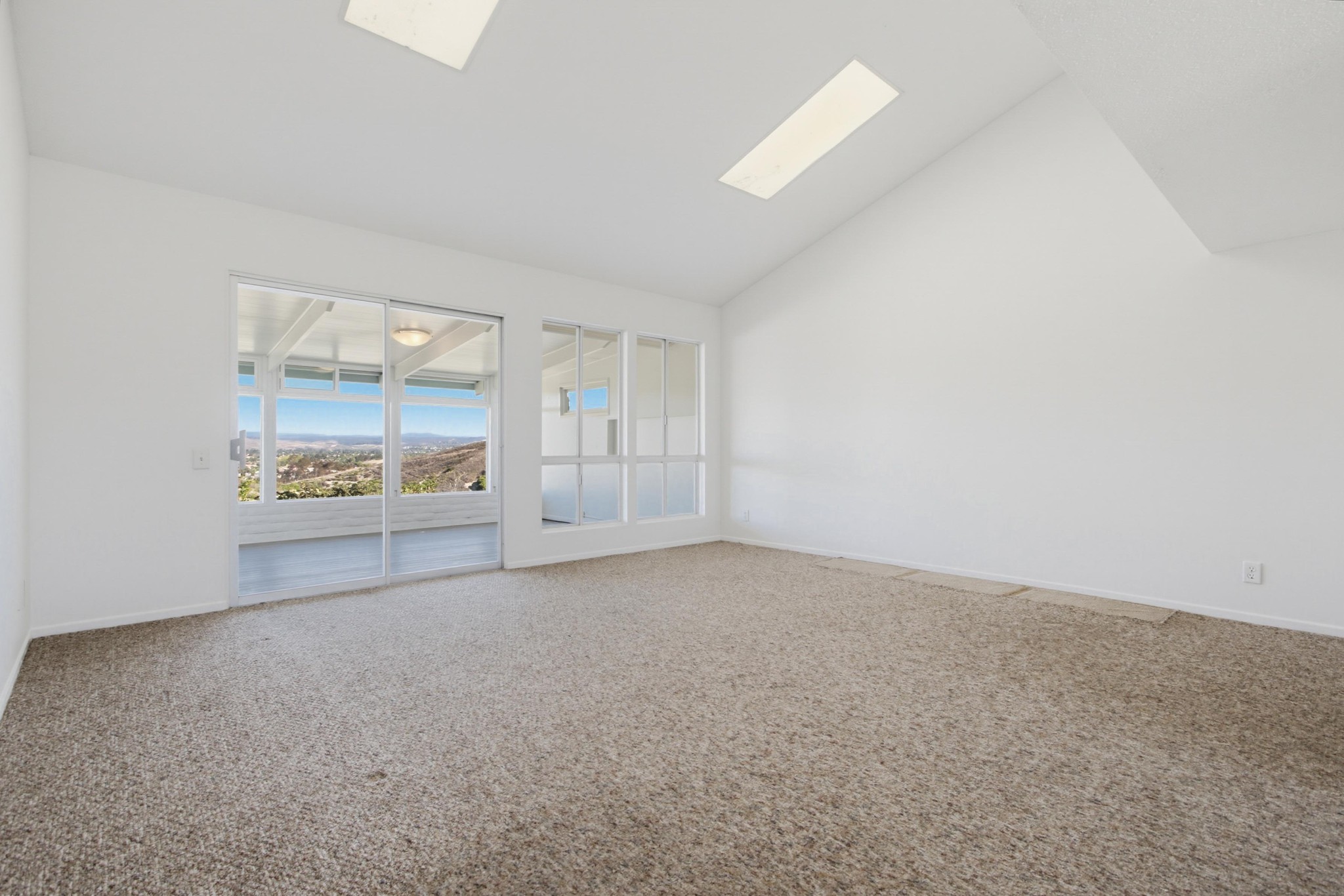 Virtual tour photo 10 of 62 for 3615 Vista Bella