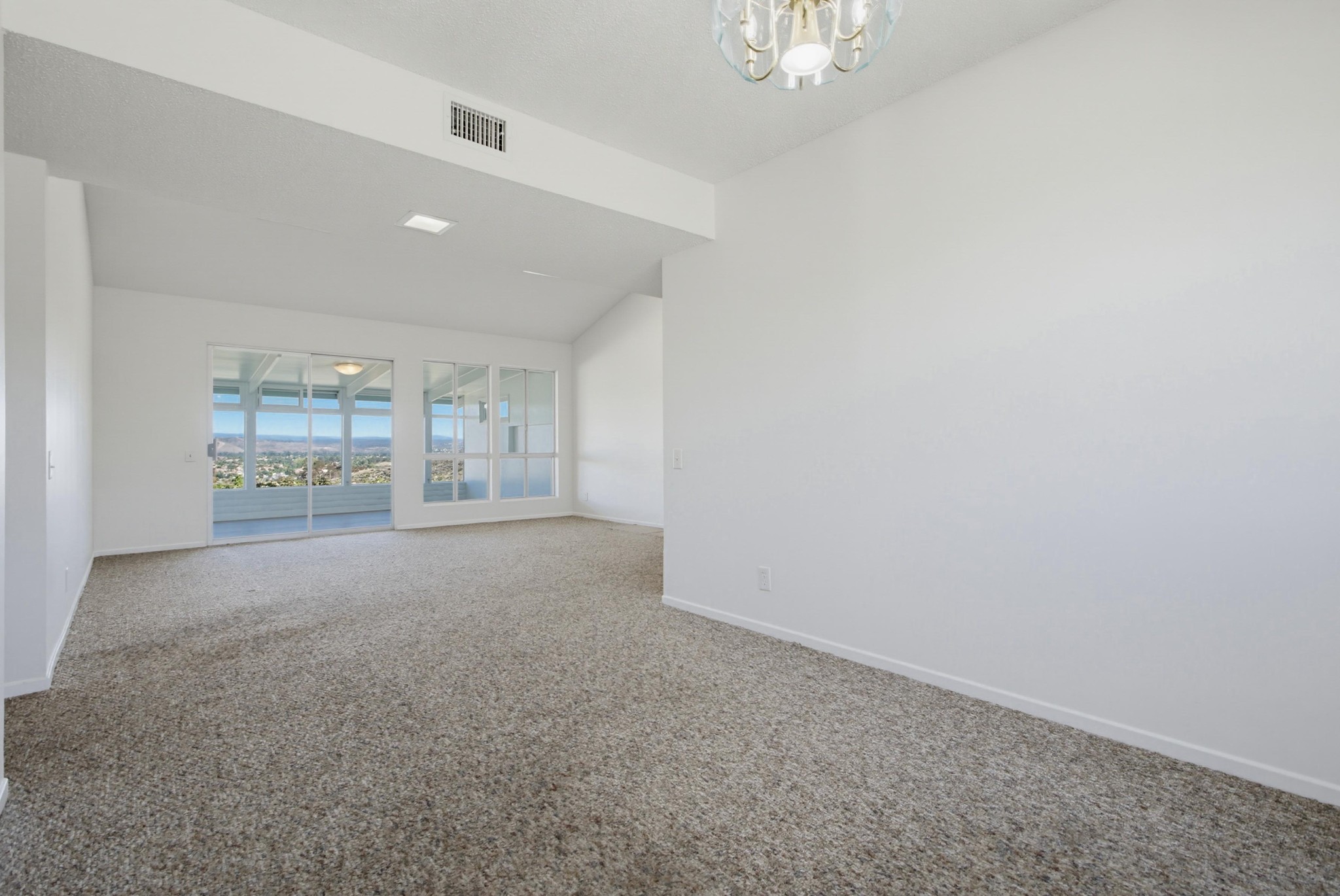 Virtual tour photo 15 of 62 for 3615 Vista Bella