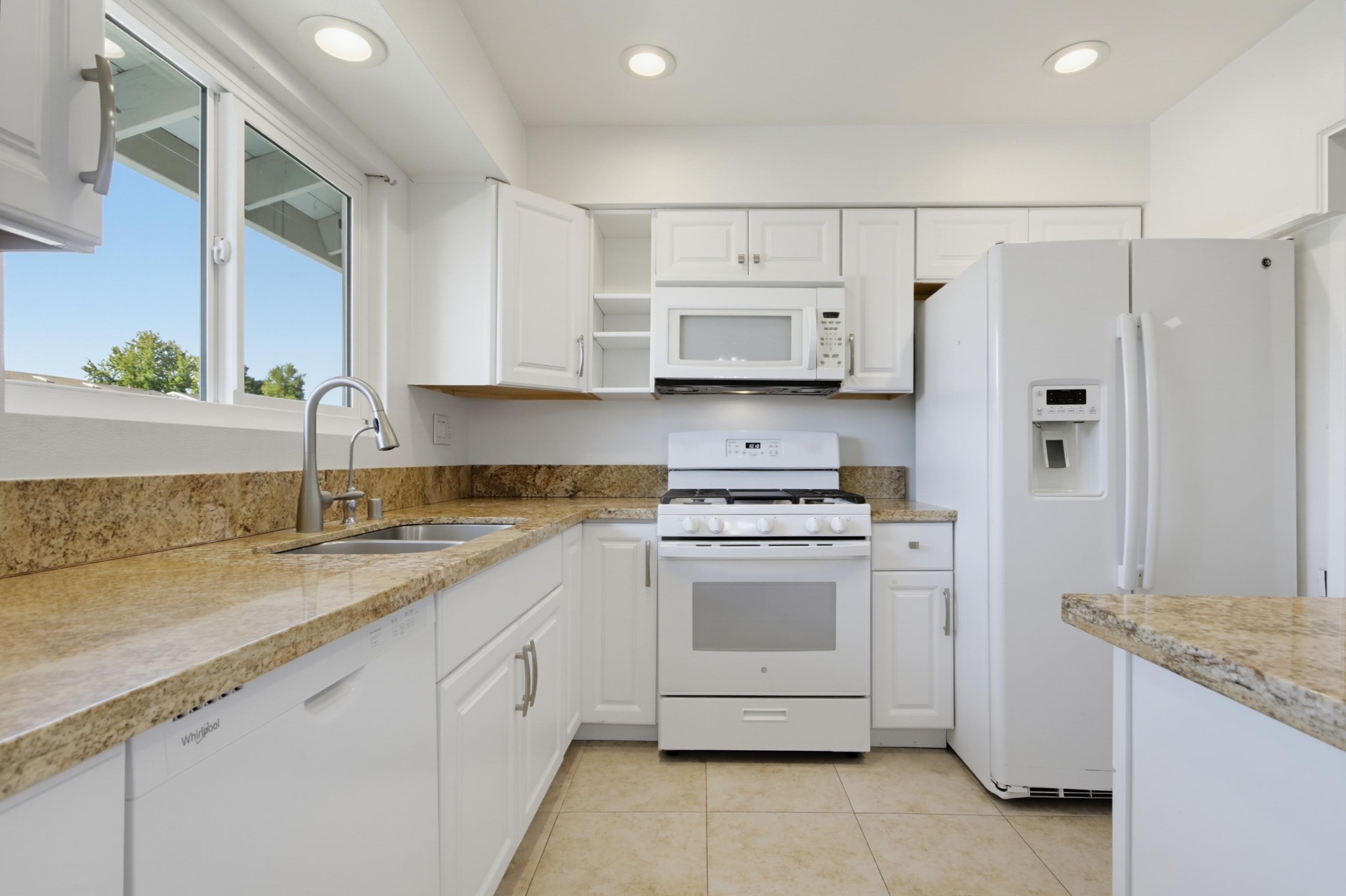 Virtual tour photo 17 of 62 for 3615 Vista Bella