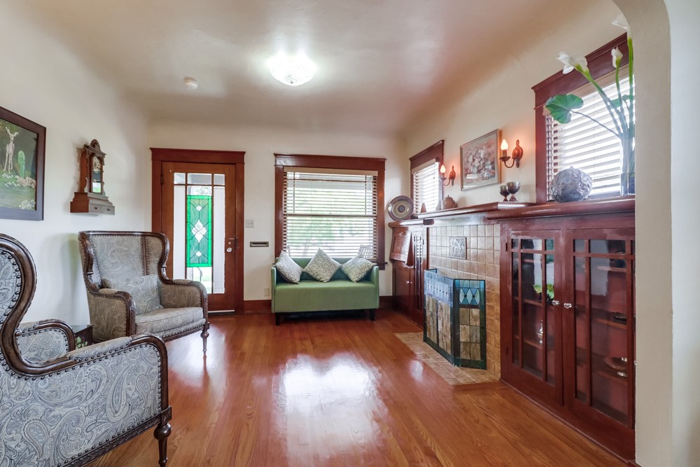 Virtual tour photo 11 of 48 for 3618 36th St