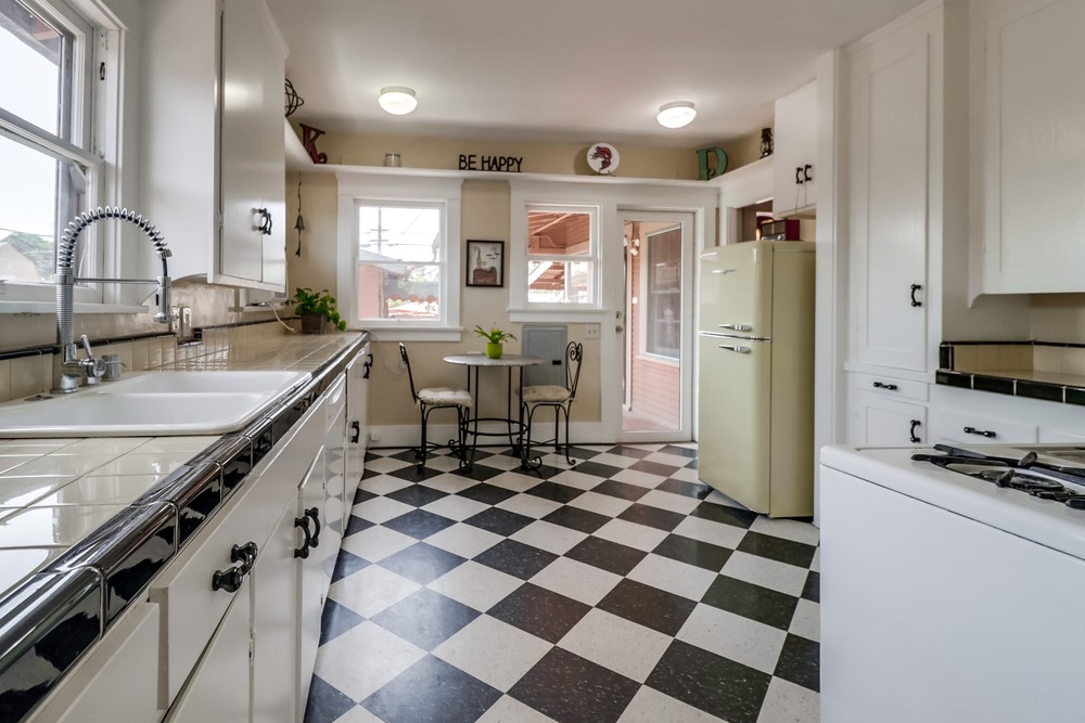 Virtual tour photo 17 of 48 for 3618 36th St