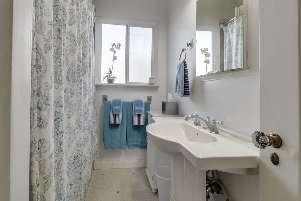 Virtual tour photo 32 of 48 for 3618 36th St