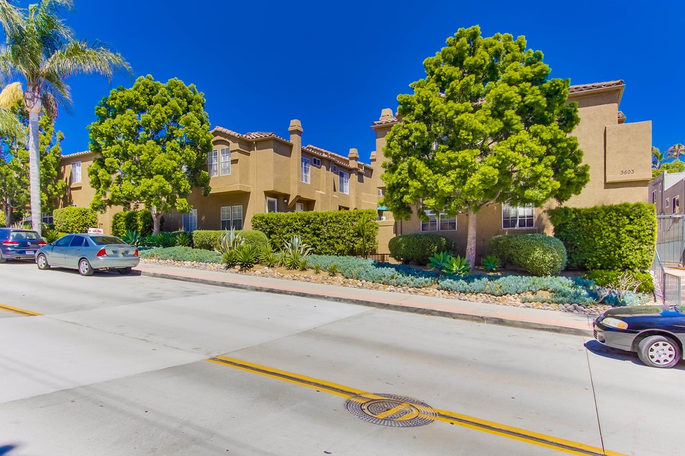 Virtual tour photo 1 of 38 for 3619 Florida Street #3