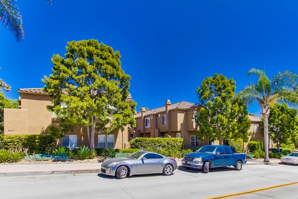 Virtual tour photo 3 of 38 for 3619 Florida Street #3