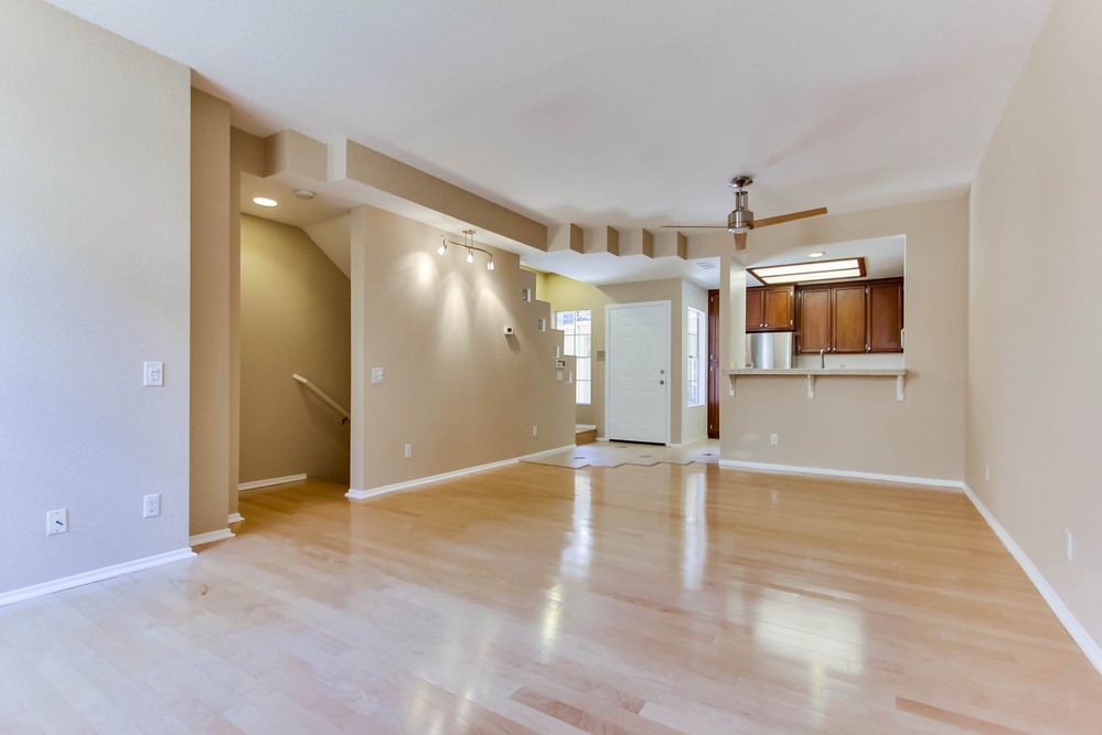 Virtual tour photo 11 of 38 for 3619 Florida Street #3