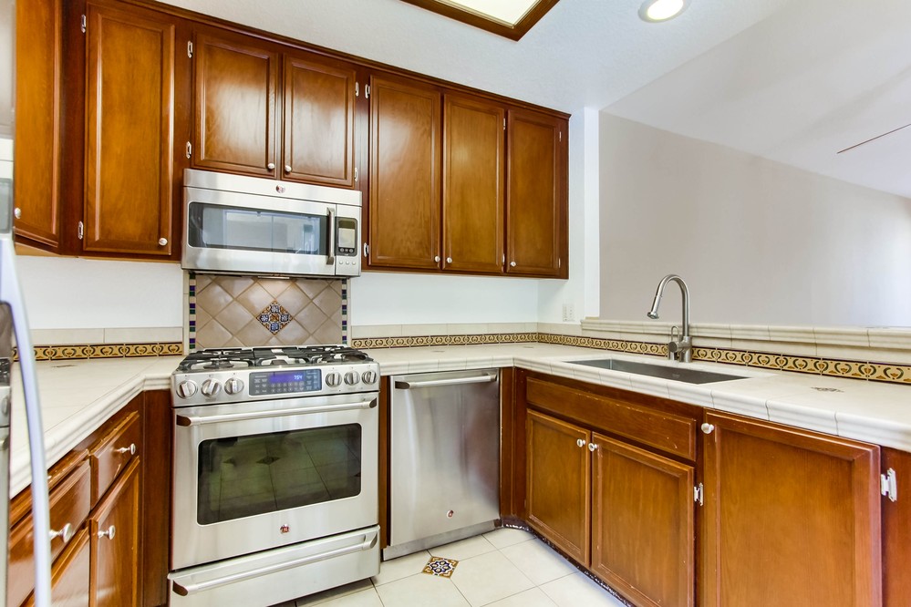 Virtual tour photo 15 of 38 for 3619 Florida Street #3