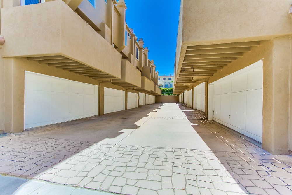 Virtual tour photo 37 of 38 for 3619 Florida Street #3