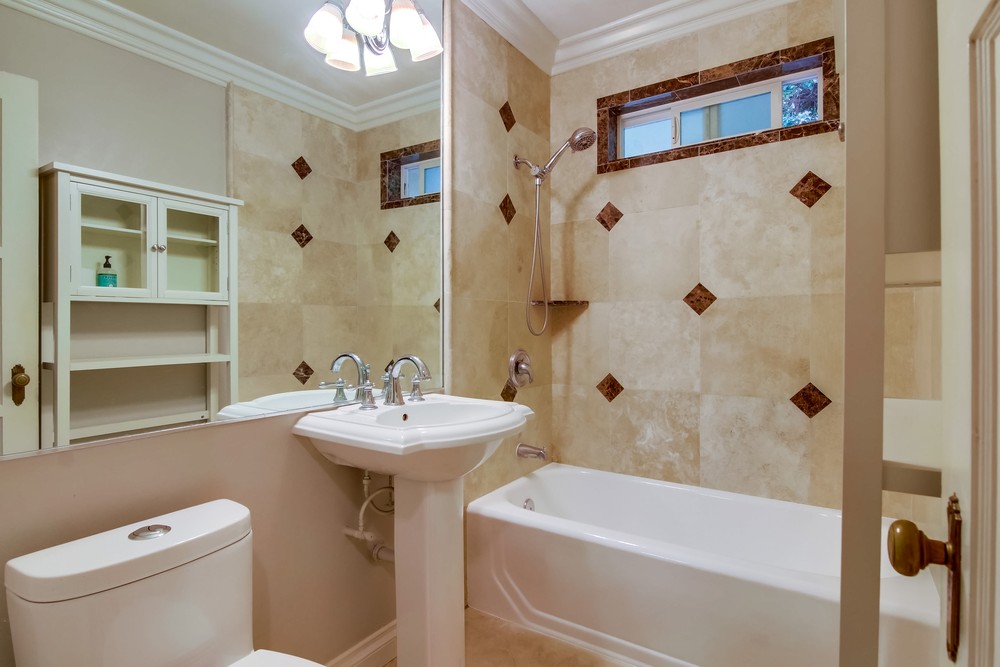 Virtual tour photo 24 of 27 for 3620 Park Blvd