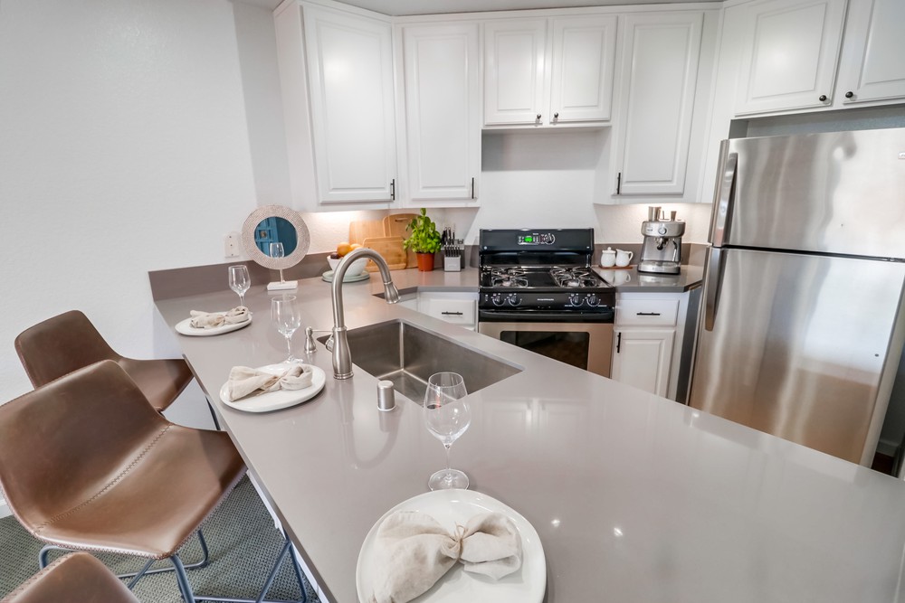 Virtual tour photo 10 of 27 for 3620 Third Ave UNIT 204