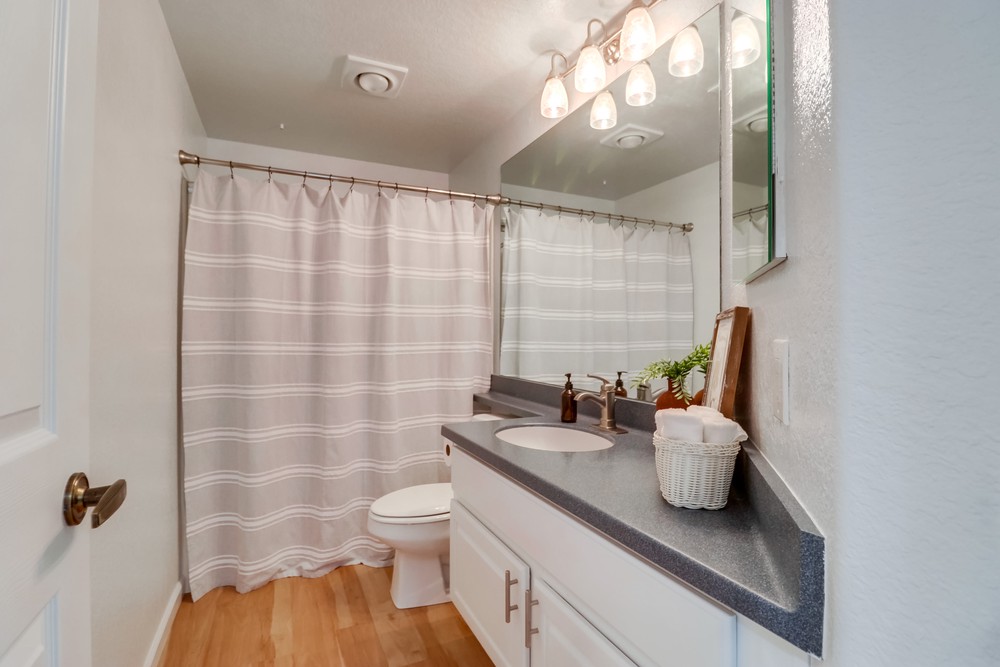 Virtual tour photo 17 of 27 for 3620 Third Ave UNIT 204