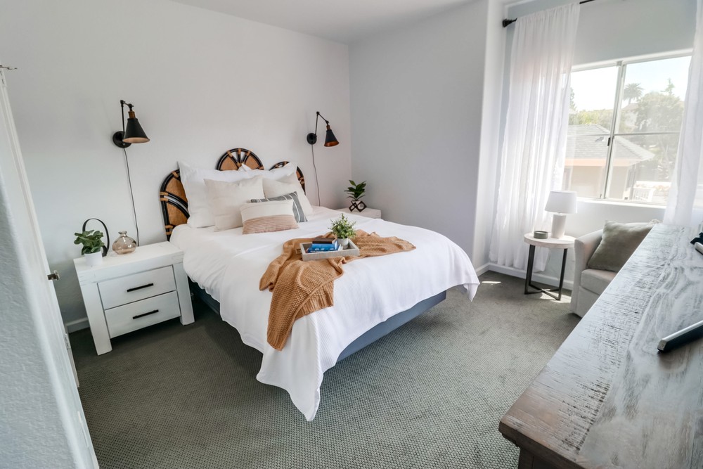 Virtual tour photo 22 of 27 for 3620 Third Ave UNIT 204