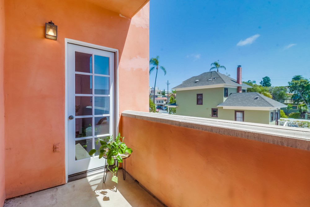 Virtual tour photo 26 of 27 for 3620 Third Ave UNIT 204