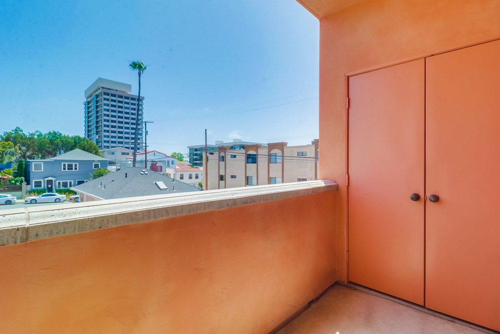 Virtual tour photo 28 of 27 for 3620 Third Ave UNIT 204