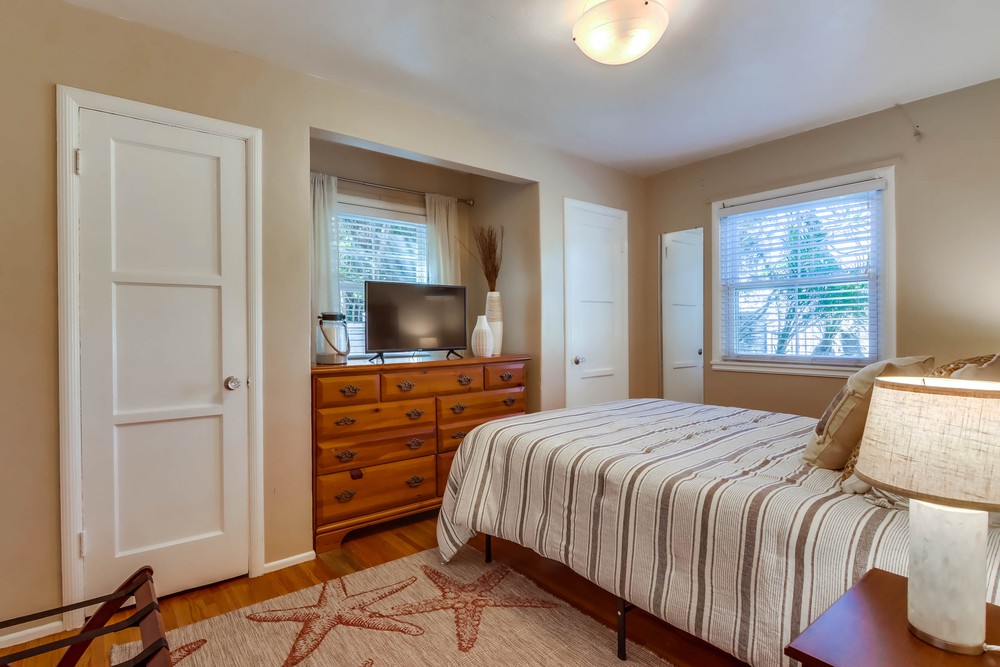 Virtual tour photo 28 of 73 for 3621 Ingraham St