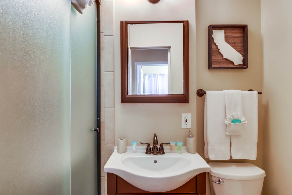 Virtual tour photo 31 of 73 for 3621 Ingraham St