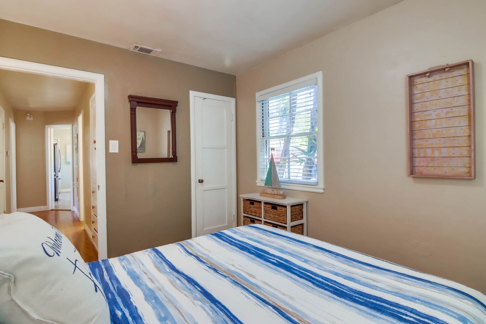 Virtual tour photo 36 of 73 for 3621 Ingraham St