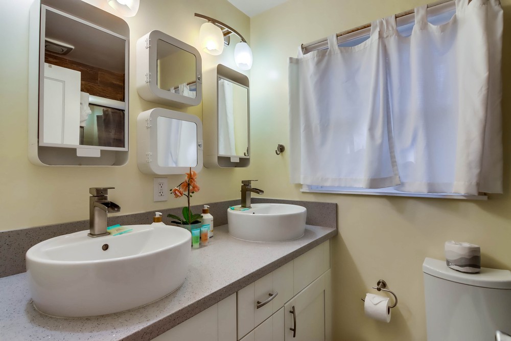 Virtual tour photo 39 of 73 for 3621 Ingraham St