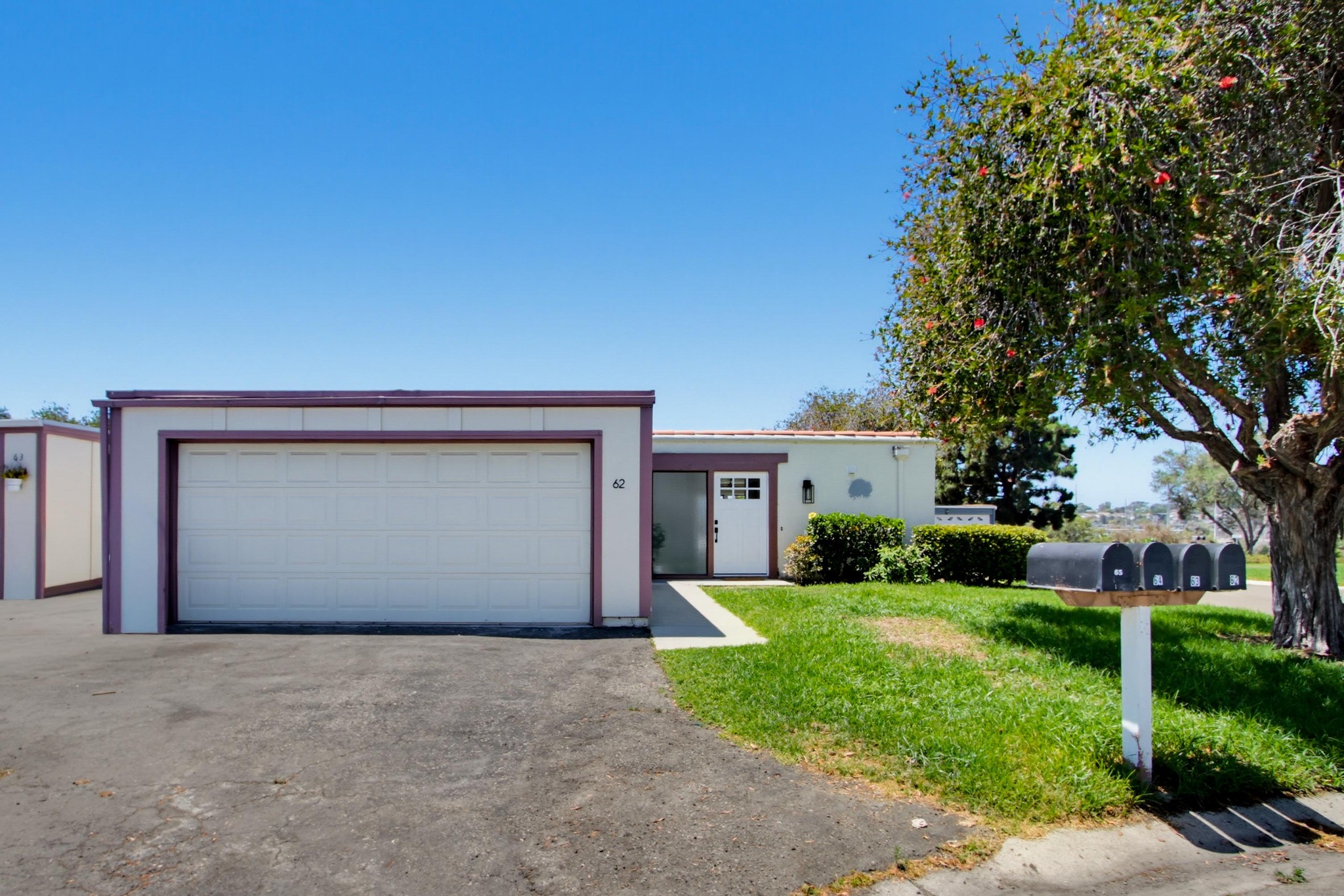 Virtual tour photo 4 of 54 for 3621 Vista Campana S Unit 62