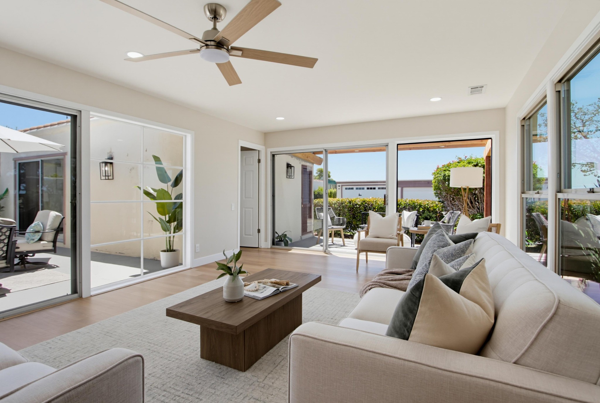 Virtual tour photo 10 of 54 for 3621 Vista Campana S Unit 62