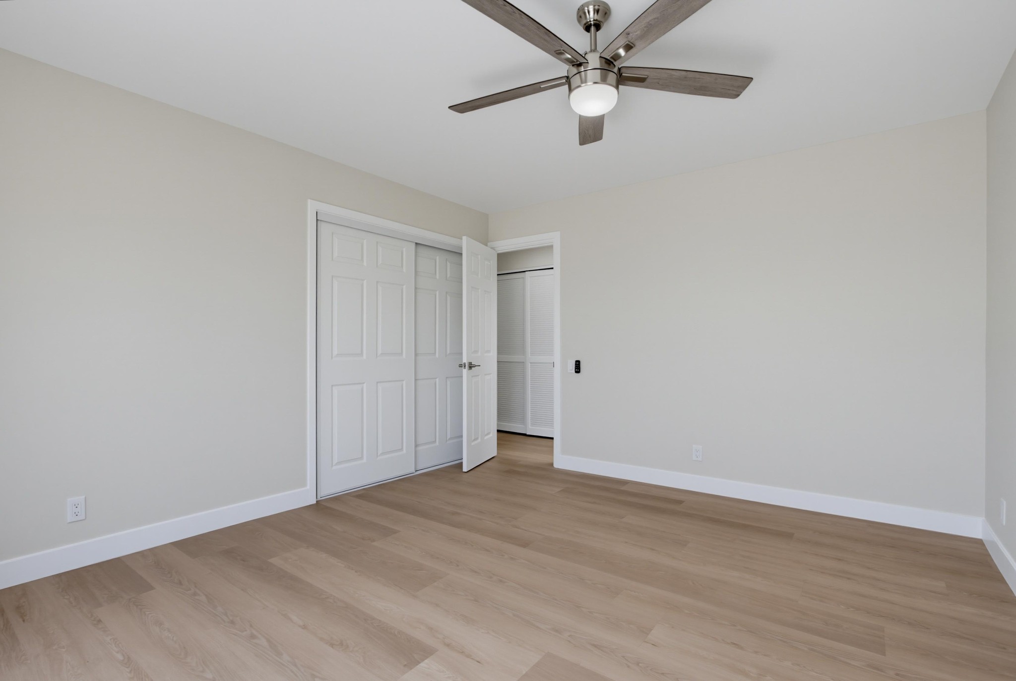 Virtual tour photo 33 of 54 for 3621 Vista Campana S Unit 62