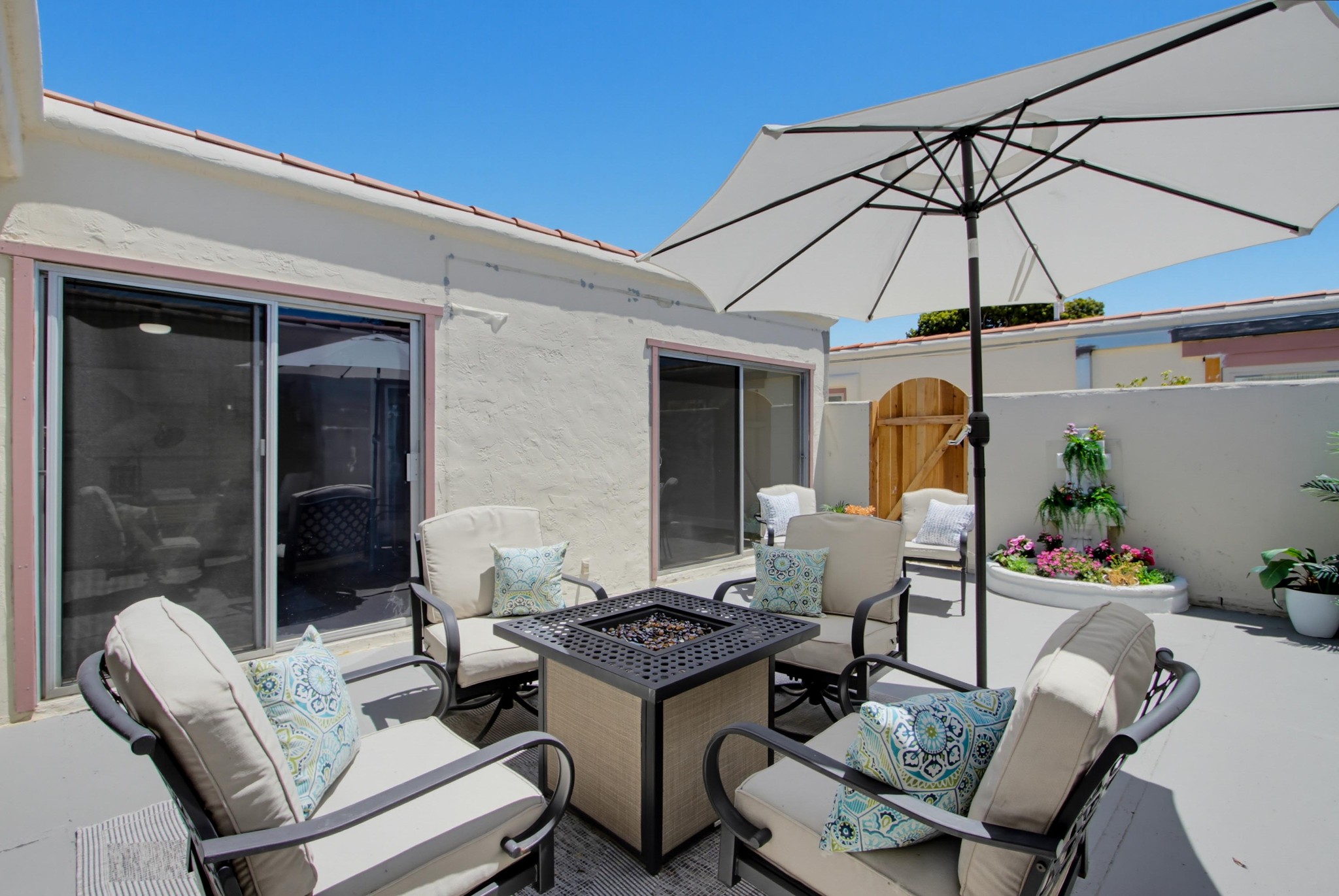 Virtual tour photo 44 of 54 for 3621 Vista Campana S Unit 62