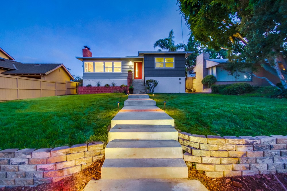 Virtual tour photo 1 of 72 for 3621 Wilcox St