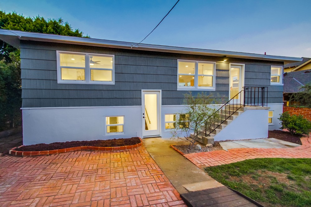 Virtual tour photo 9 of 72 for 3621 Wilcox St