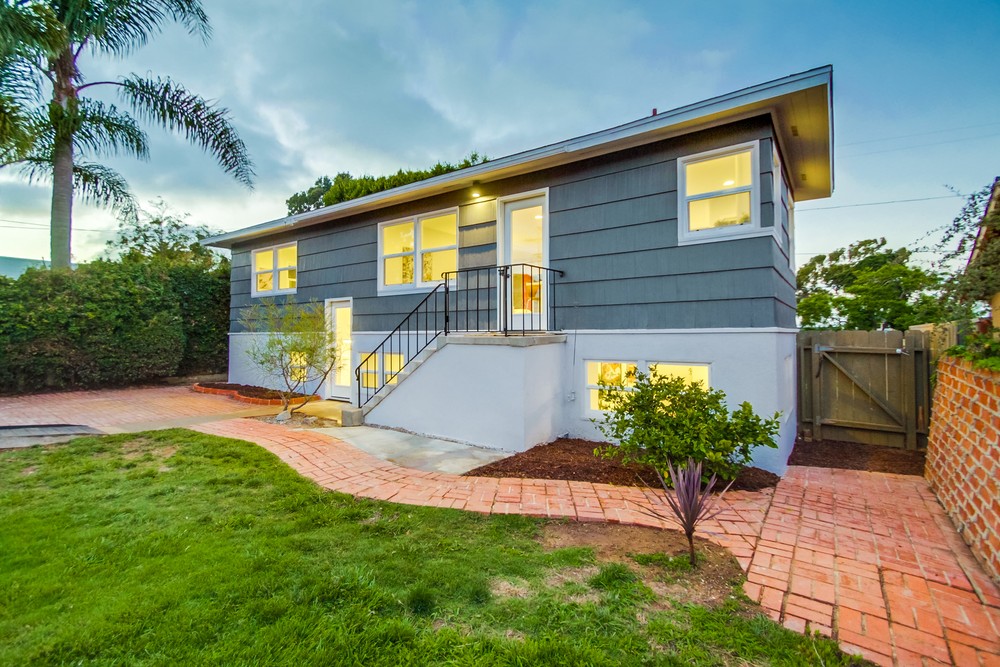 Virtual tour photo 11 of 72 for 3621 Wilcox St