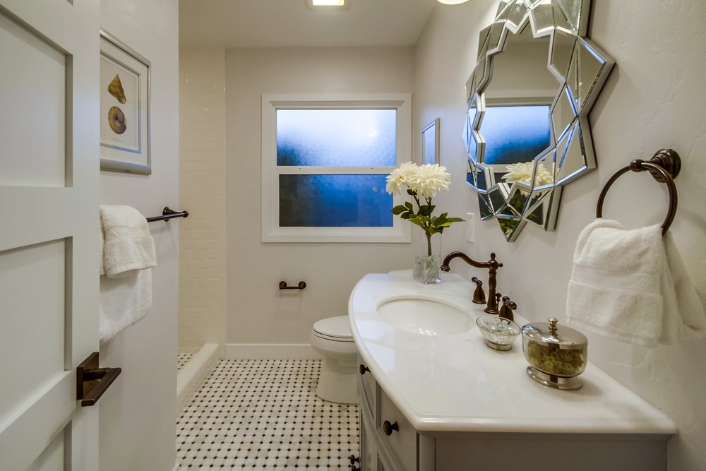 Virtual tour photo 33 of 72 for 3621 Wilcox St